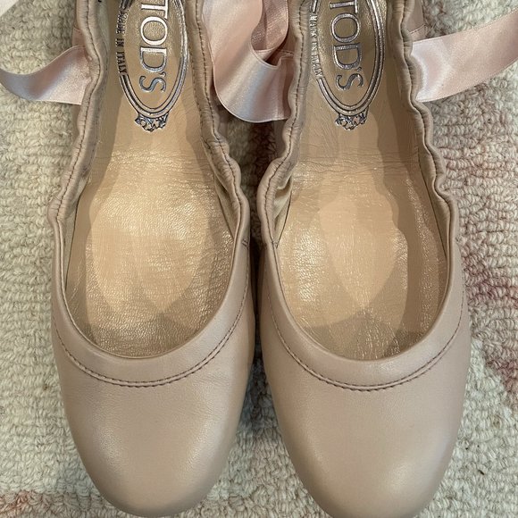 TOD'S Pink/Nude Leather Ballet Flats - Picture 3 of 5